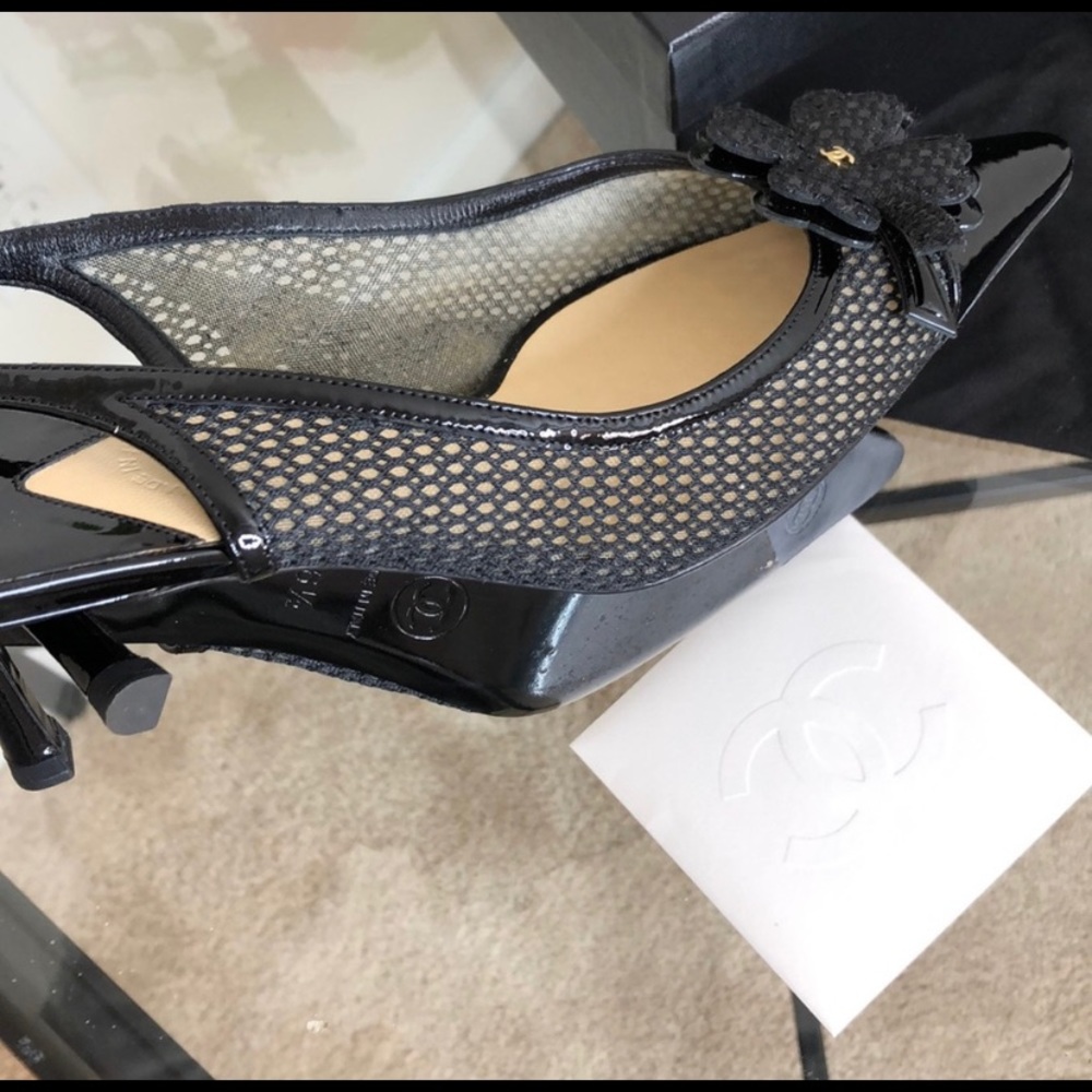 Authentic Chanel shoes PREOWNED - Picture 5 of 10